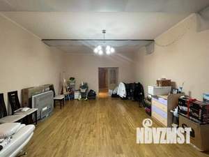 4-к квартира, вторичка, 201м2, 3/7 этаж