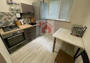 2-к квартира, вторичка, 44м2, 1/9 этаж