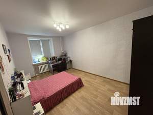 3-к квартира, вторичка, 76м2, 1/4 этаж