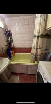 3-к квартира, вторичка, 70м2, 1/10 этаж