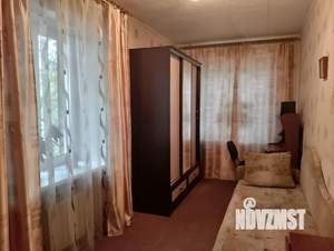 2-к квартира, вторичка, 42м2, 1/4 этаж