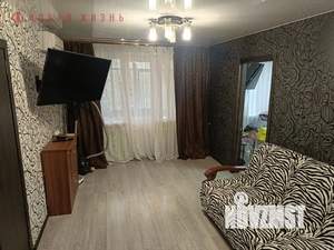 2-к квартира, вторичка, 44м2, 3/5 этаж