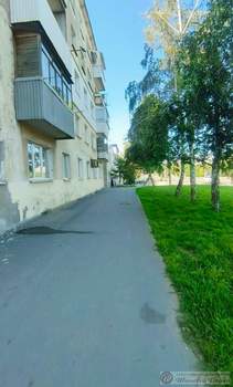 2-к квартира, вторичка, 45м2, 1/5 этаж