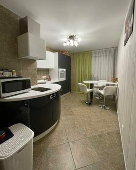 3-к квартира, вторичка, 83м2, 8/26 этаж