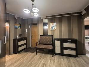 3-к квартира, вторичка, 70м2, 2/10 этаж