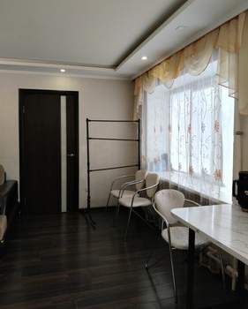 2-к квартира, вторичка, 43м2, 1/4 этаж