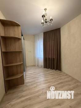 2-к квартира, вторичка, 57м2, 1/25 этаж