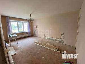 3-к квартира, вторичка, 74м2, 1/9 этаж