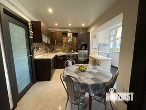 3-к квартира, вторичка, 74м2, 1/10 этаж