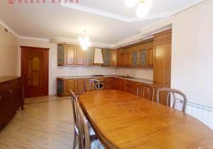 3-к квартира, вторичка, 132м2, 3/4 этаж