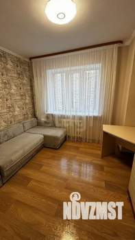 3-к квартира, вторичка, 70м2, 10/19 этаж