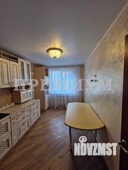 3-к квартира, вторичка, 74м2, 2/3 этаж