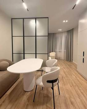 Студия квартира, вторичка, 40м2, 2/10 этаж