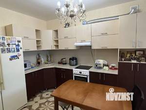 2-к квартира, вторичка, 61м2, 9/16 этаж