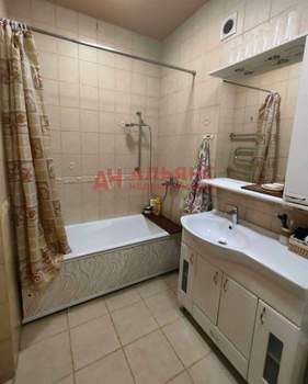 3-к квартира, вторичка, 81м2, 5/5 этаж