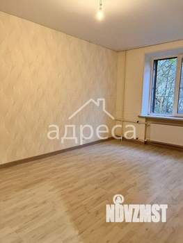 3-к квартира, вторичка, 75м2, 1/4 этаж