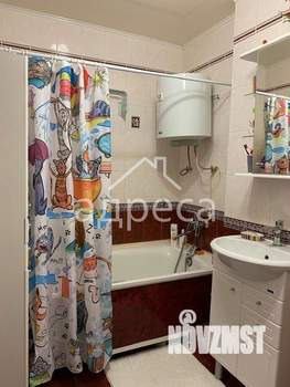 2-к квартира, вторичка, 64м2, 4/10 этаж
