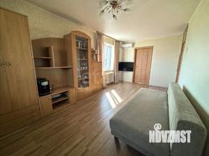 3-к квартира, вторичка, 58м2, 8/9 этаж