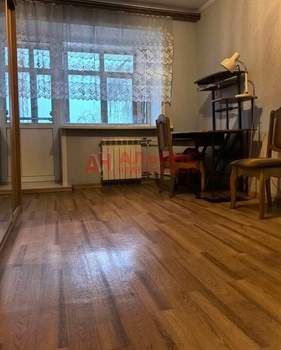 2-к квартира, вторичка, 50м2, 5/5 этаж