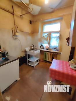 3-к квартира, вторичка, 38м2, 1/2 этаж