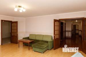4-к квартира, вторичка, 130м2, 2/10 этаж