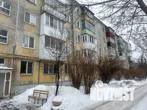 2-к квартира, вторичка, 45м2, 1/5 этаж