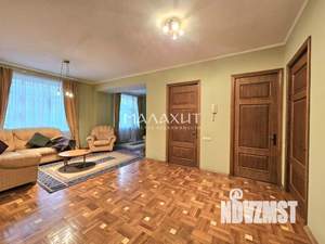 5-к квартира, вторичка, 215м2, 2/5 этаж