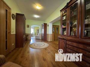 2-к квартира, вторичка, 112м2, 10/10 этаж