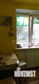 2-к квартира, вторичка, 42м2, 1/5 этаж