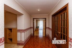 4-к квартира, вторичка, 130м2, 2/10 этаж