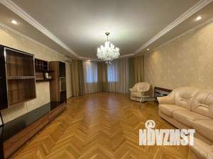 3-к квартира, вторичка, 128м2, 4/8 этаж