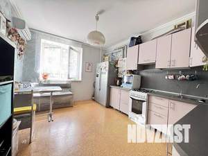 3-к квартира, вторичка, 68м2, 1/3 этаж