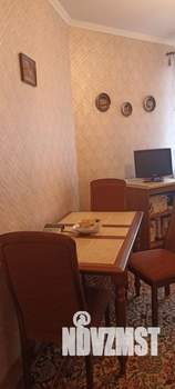 2-к квартира, вторичка, 52м2, 1/5 этаж