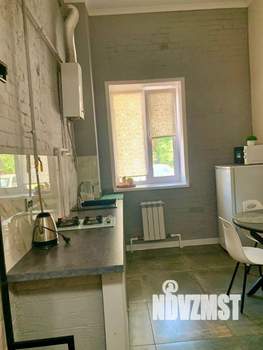 2-к квартира, вторичка, 40м2, 1/4 этаж