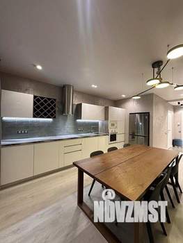 3-к квартира, вторичка, 107м2, 2/22 этаж