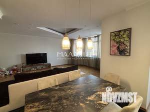 4-к квартира, вторичка, 156м2, 6/9 этаж