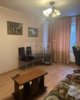 3-к квартира, вторичка, 69м2, 1/5 этаж
