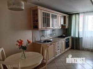 2-к квартира, вторичка, 72м2, 8/10 этаж