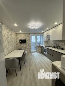 2-к квартира, вторичка, 63м2, 6/10 этаж