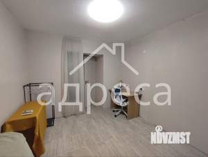2-к квартира, вторичка, 45м2, 1/4 этаж