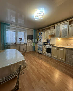 2-к квартира, вторичка, 84м2, 10/11 этаж