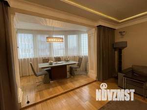 3-к квартира, вторичка, 120м2, 2/10 этаж