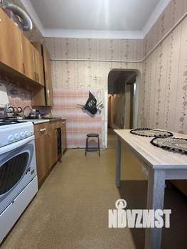 2-к квартира, вторичка, 61м2, 1/2 этаж