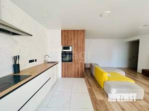 2-к квартира, вторичка, 65м2, 15/18 этаж