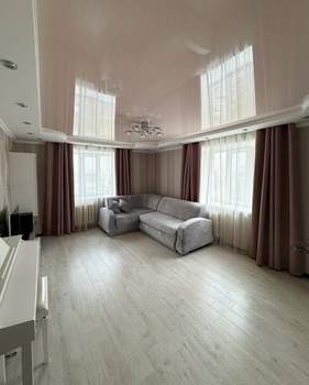 2-к квартира, вторичка, 64м2, 7/18 этаж