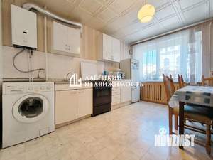 3-к квартира, вторичка, 65м2, 2/5 этаж