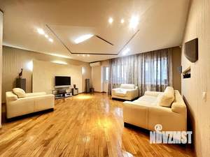 3-к квартира, вторичка, 132м2, 3/10 этаж