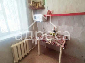 2-к квартира, вторичка, 45м2, 1/4 этаж