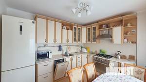 3-к квартира, вторичка, 100м2, 9/10 этаж