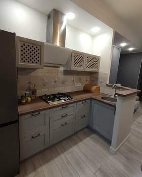 2-к квартира, вторичка, 77м2, 1/5 этаж